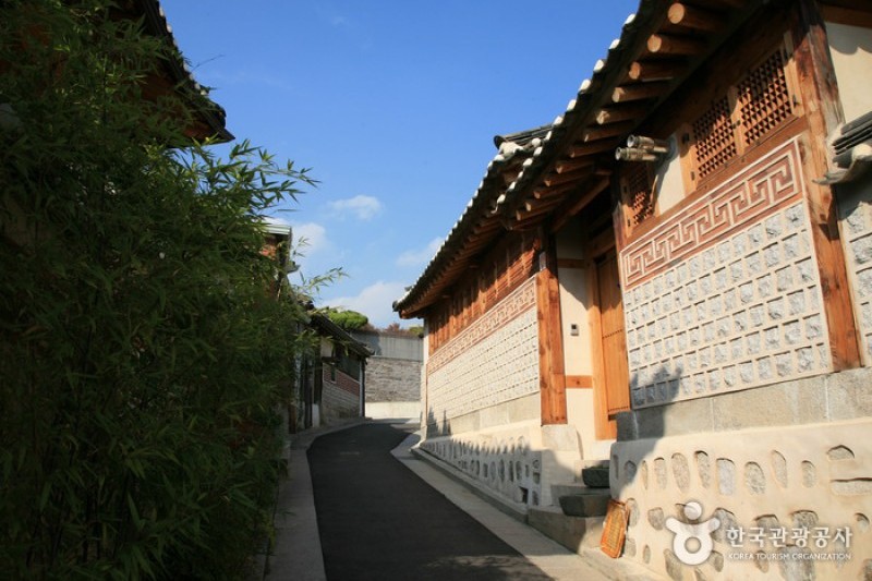 Bukchon Hanok Village (9/25)