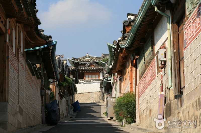 Bukchon Hanok Village (12/25)