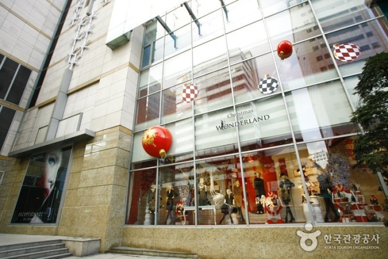 Lotte Department Store - Main Branch  (10/11)