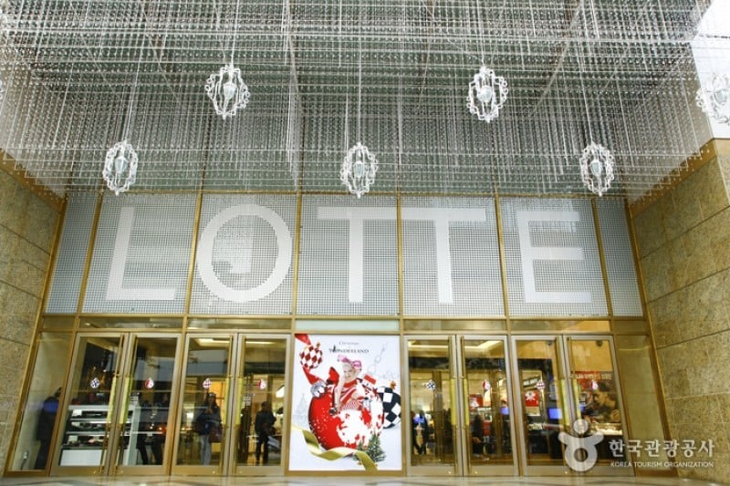 Lotte Department Store - Main Branch  (11/11)