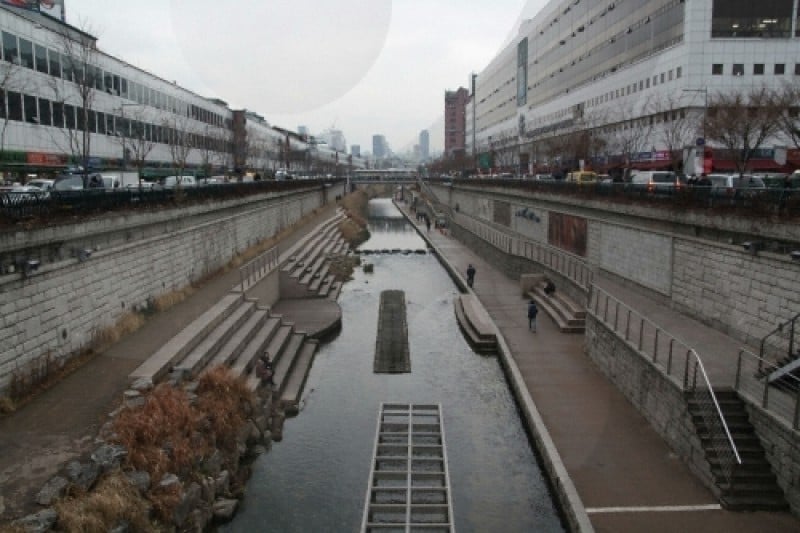 Cheonggyecheon Stream & Cheonggye Plaza (17/17)