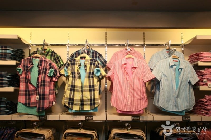 Spao - Myeongdong Branch (4/17)