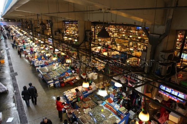 Noryangjin Fisheries Wholesale Market