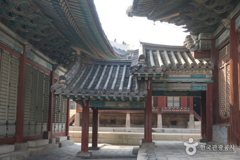Changgyeonggung Palace (14/32)