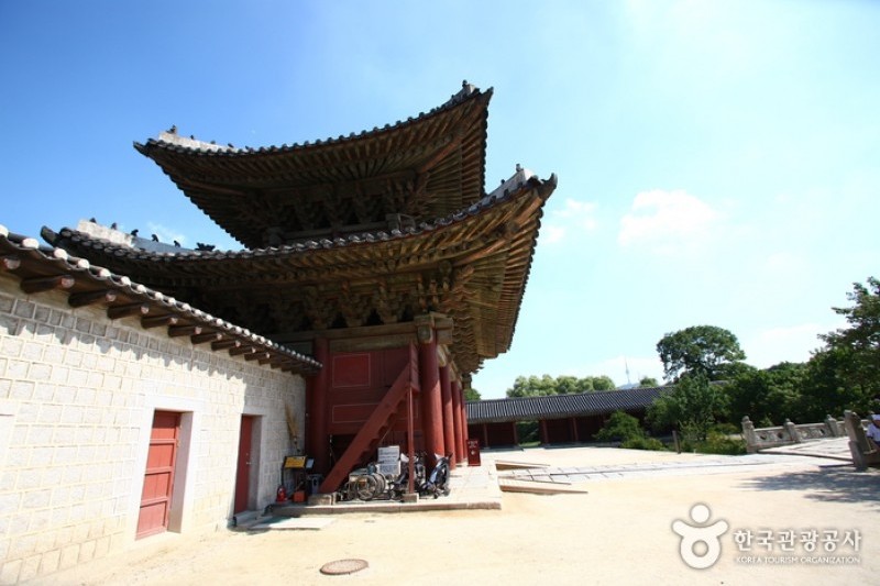 Changgyeonggung Palace (17/32)