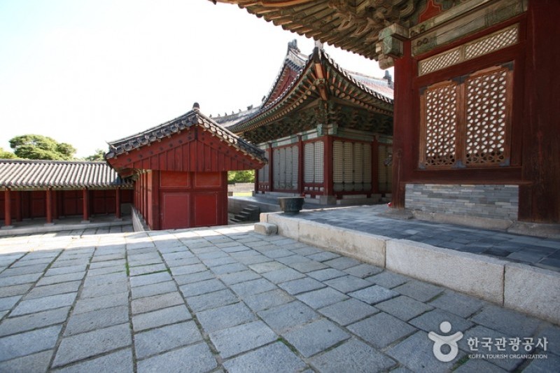 Changgyeonggung Palace (23/32)