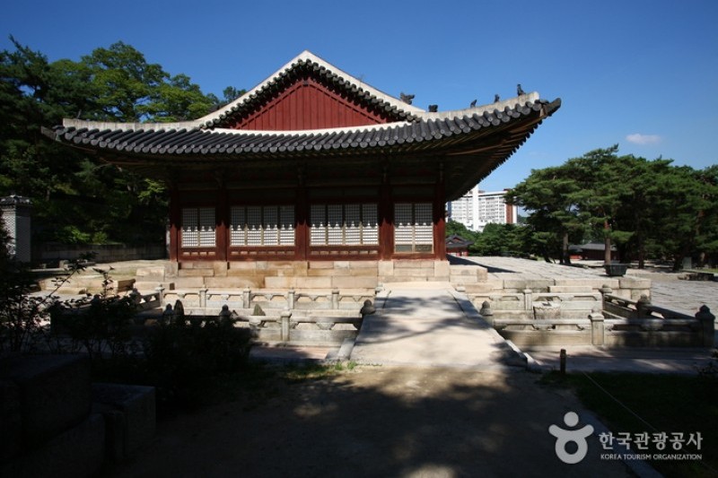 Changgyeonggung Palace (28/32)