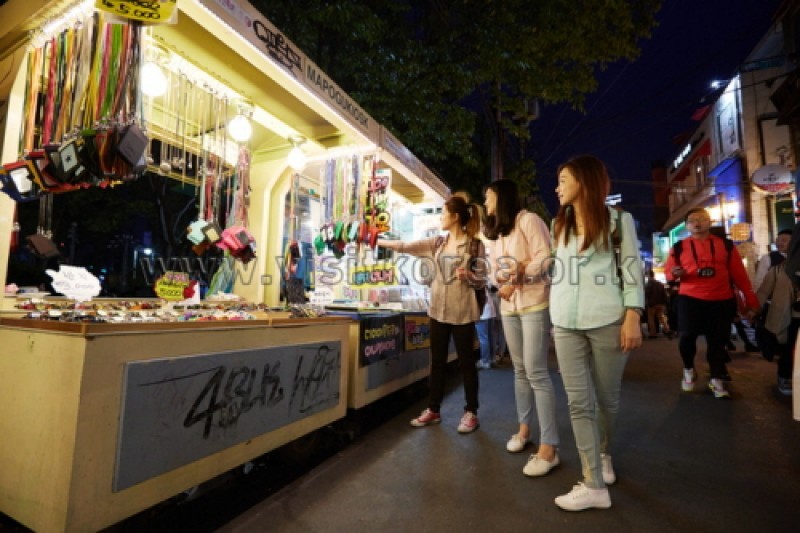 Hongdae (Hongik University Street) (2/22)