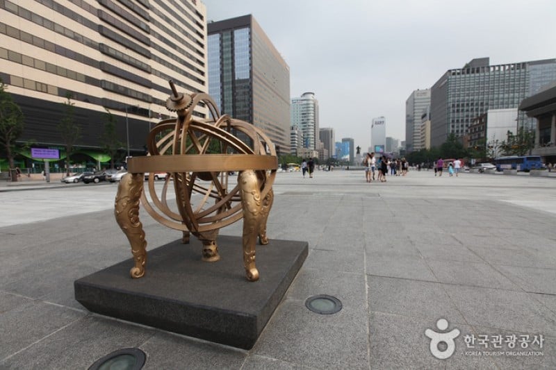 Gwanghwamun Square (6/43)