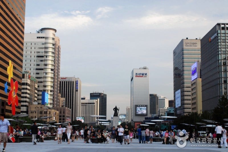 Gwanghwamun Square (25/43)