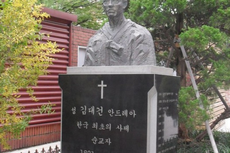 Myeong-dong Cathedral (1/11)