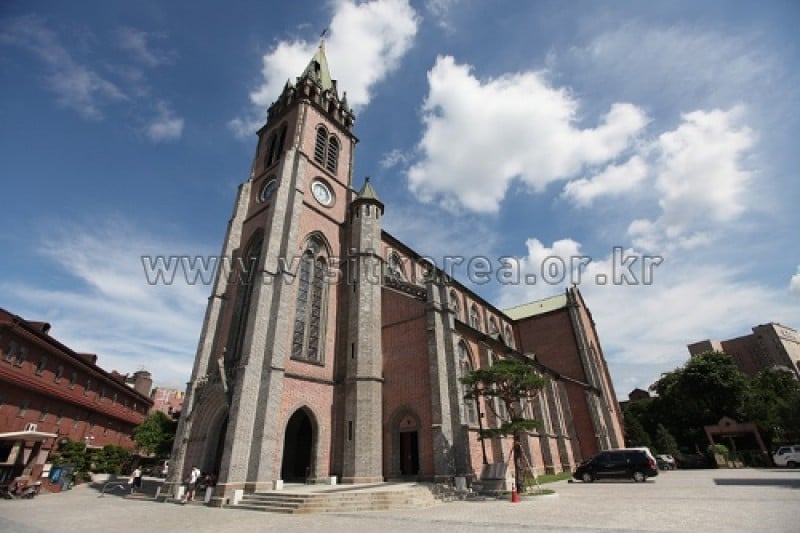 Myeong-dong Cathedral (7/11)
