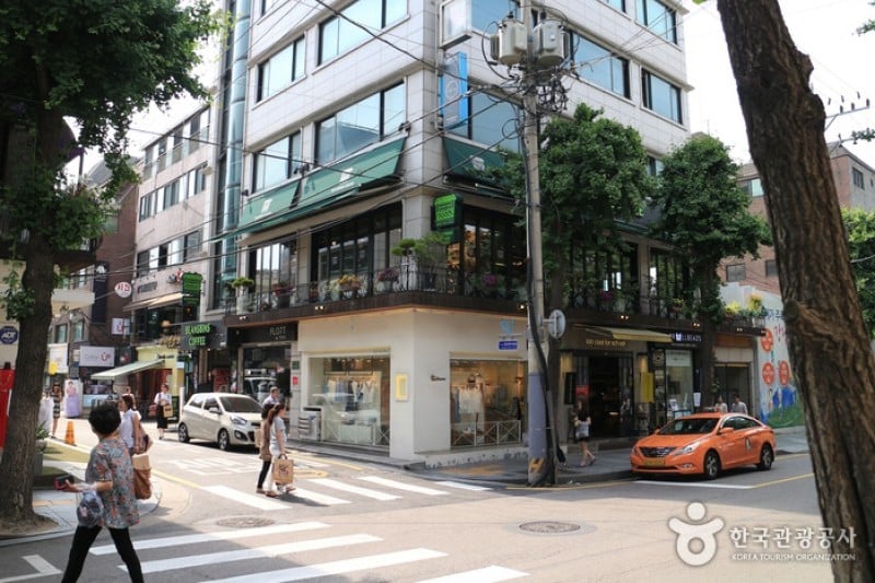 Sinsadong Garosu-gil Road (4/11)