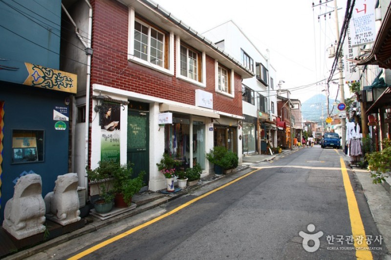 Samcheongdong-gil Road (28/38)