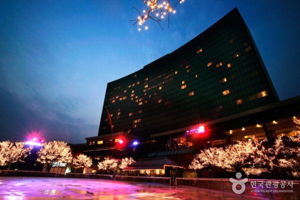 Grand Hyatt Seoul Ice Skating Rink