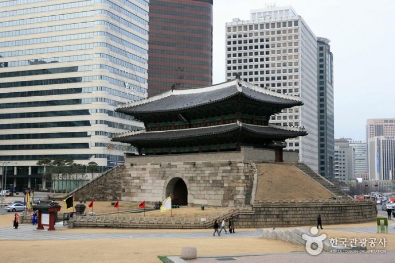 Sungnyemun Gate (Namdaemun Gate) (3/3)