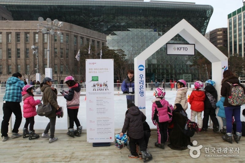 Seoul Plaza Ice Skating Rink (6/15)