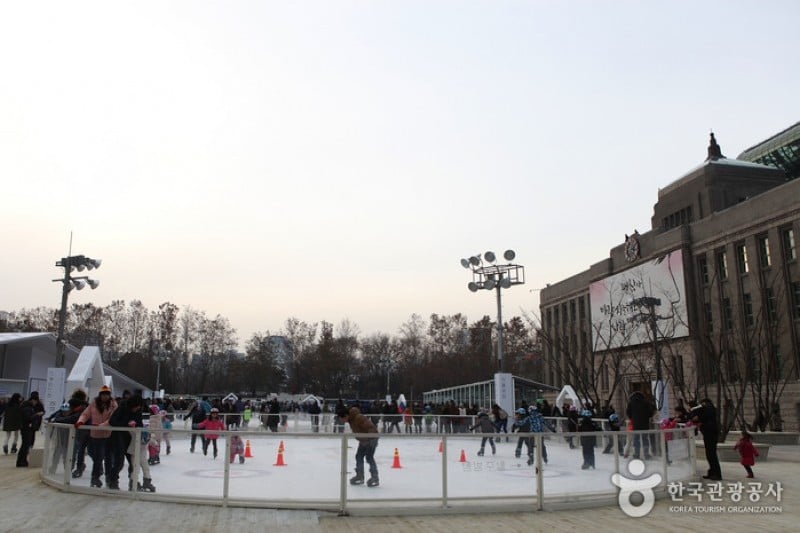 Seoul Plaza Ice Skating Rink (10/15)