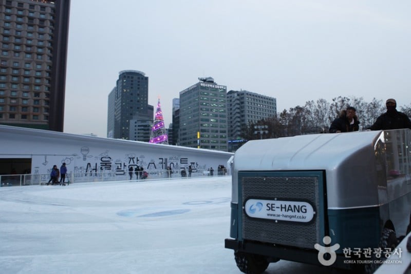 Seoul Plaza Ice Skating Rink (11/15)
