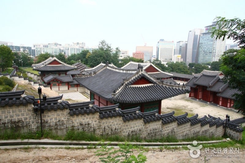 Gyeonghuigung Palace (22/25)