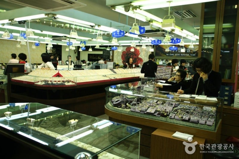 Jongno 3(sam)-ga Jewelry District (2/4)