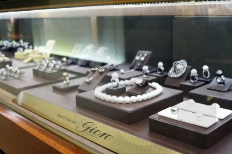 Shinsegae Department Store - Gangnam Branch  (1/7)