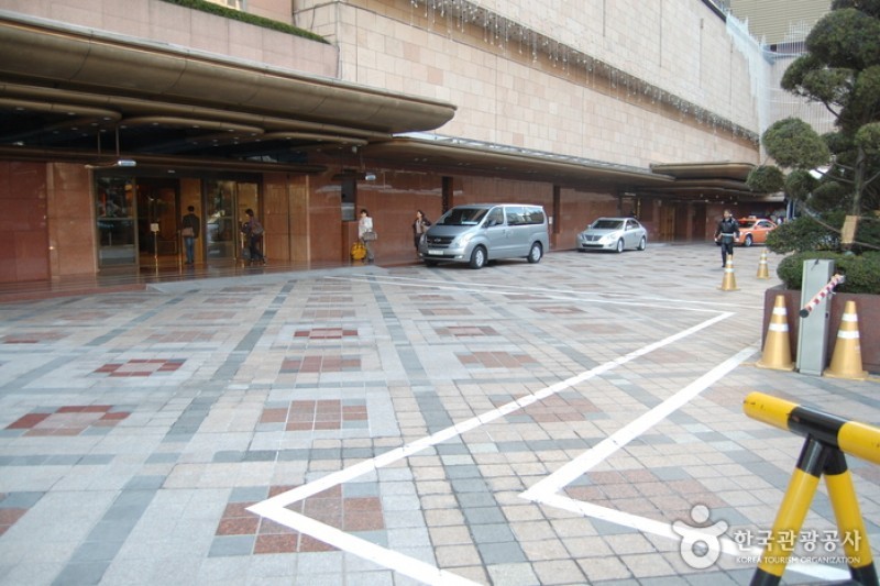 Lotte Hotel Seoul (6/10)