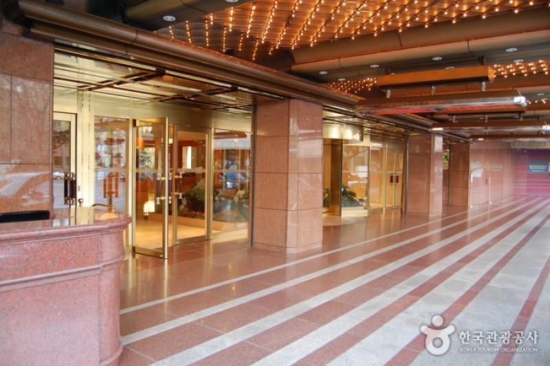 Lotte Hotel Seoul (7/10)