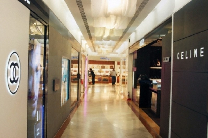 Dongwha Duty Free Shop (1/21)
