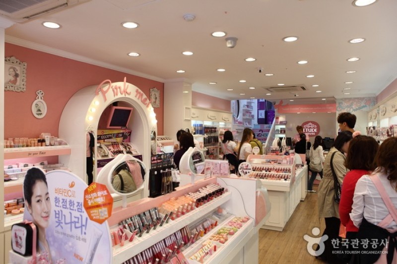 Etude House - Myeong-dong No.1 Branch (1/13)