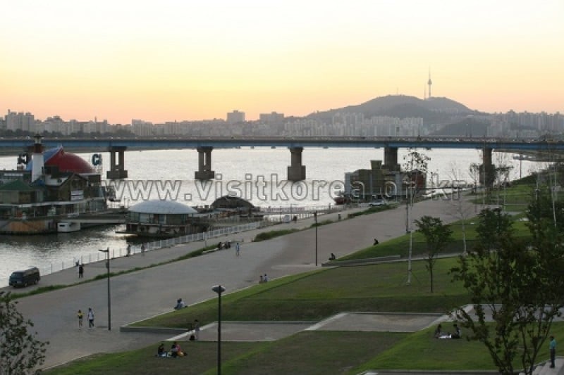 Ttukseom Hangang Park (10/30)