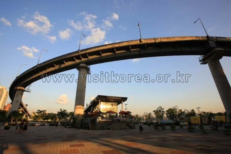 Ttukseom Hangang Park (19/30)