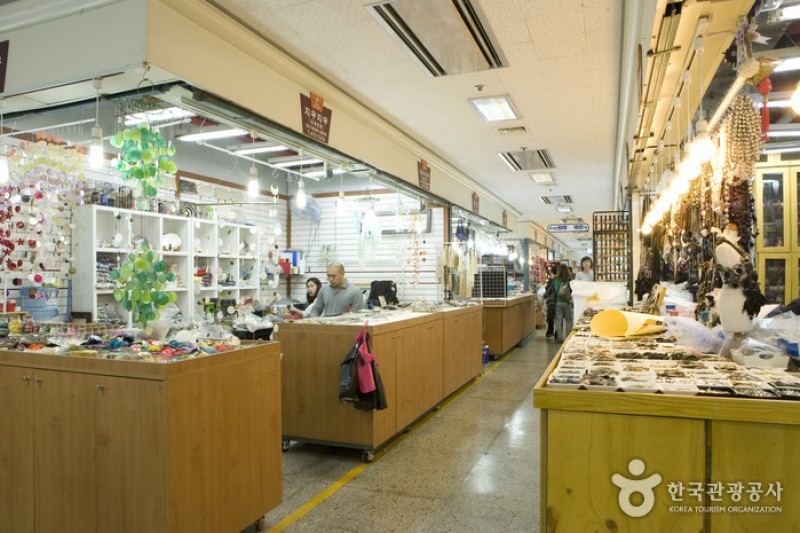 Dongdaemun Shopping Complex(Accessory Shops) (7/9)