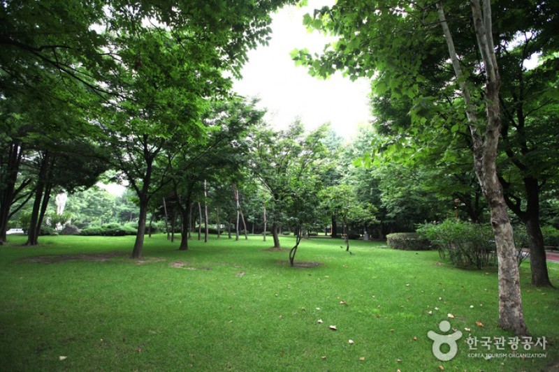 Dosan Park  (3/12)