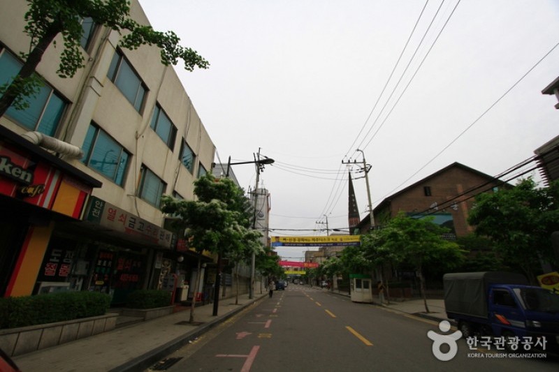Munjeong-dong Rodeo Street  (2/4)