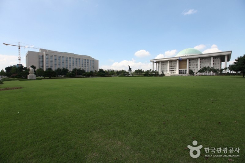The National Assembly Building  (1/10)