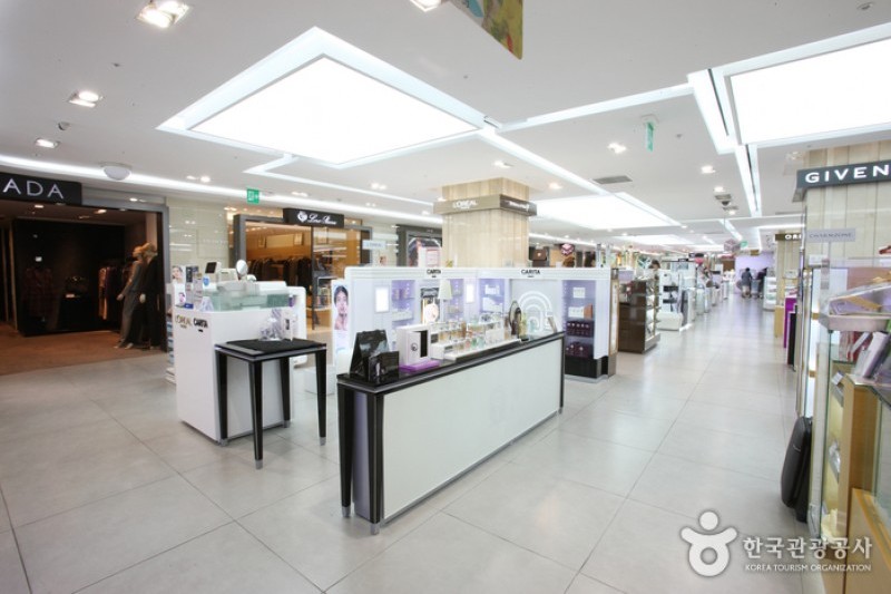 Lotte Duty Free Shop - COEX Branch   (4/16)