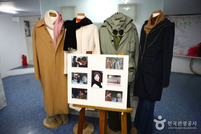 Yoon's Color  (8/10)