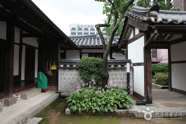 Bukchon Cultural Center