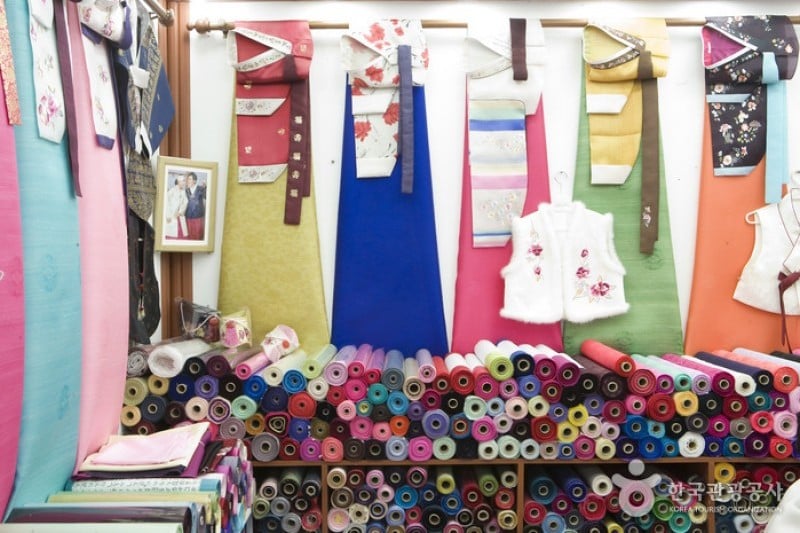 Dongdaemun Shopping Complex(Hanbok Shops) (2/10)
