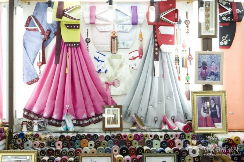 Dongdaemun Shopping Complex(Hanbok Shops) (4/10)