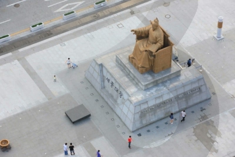 King Sejong Statue  (3/3)