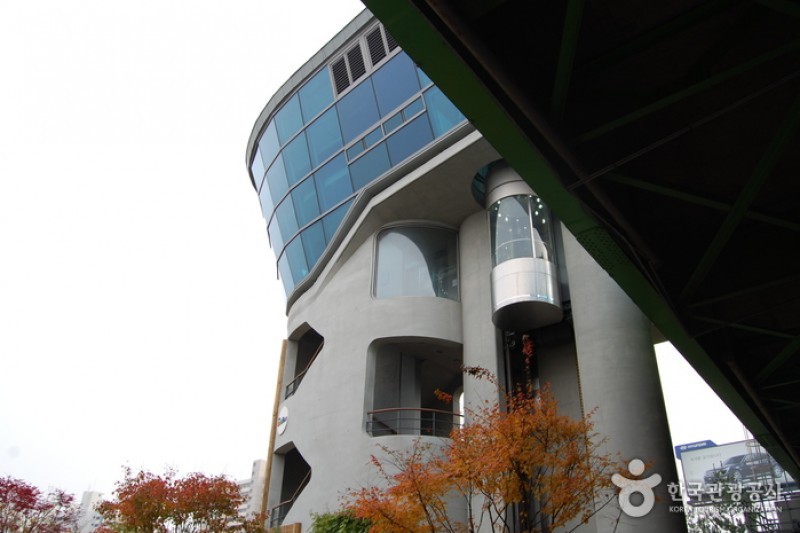 Café Rainbow - Hannam Bridge Lookout Lounge  (11/12)