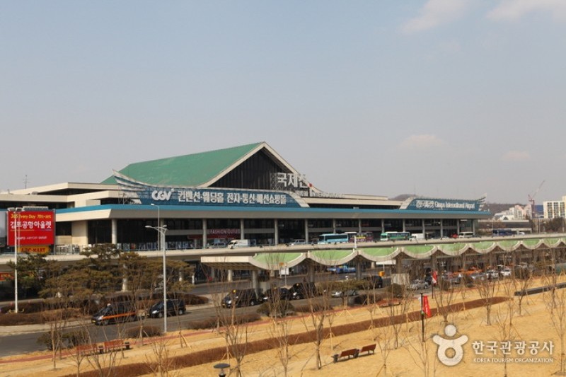 Lotte Mall - Gimpo Airport Branch  (6/6)
