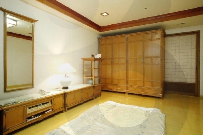 Koreana Hotel  (12/25)