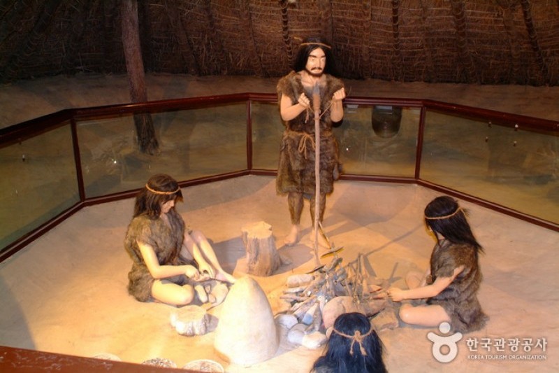 Amsa-dong Prehistoric Settlement Site  (3/12)