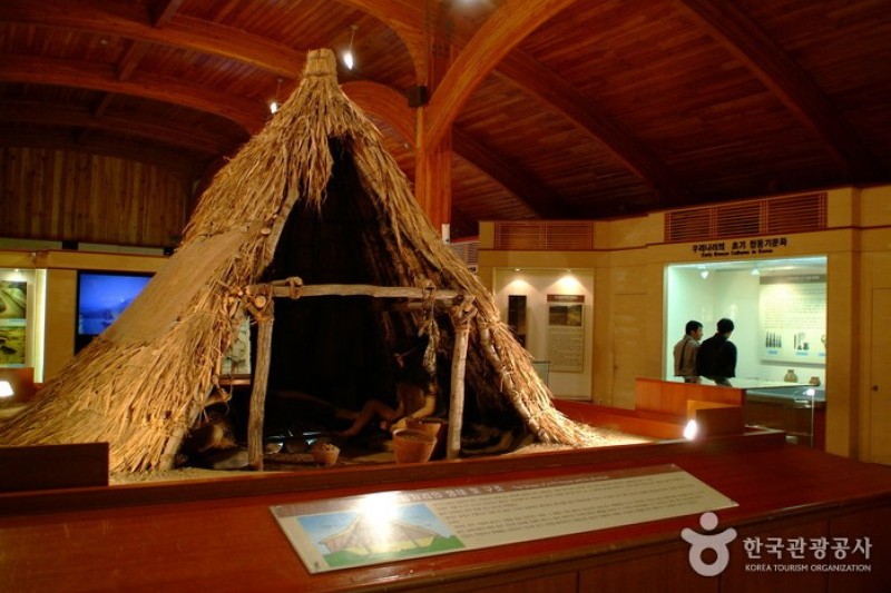 Amsa-dong Prehistoric Settlement Site  (11/12)