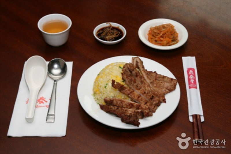 Din Tai Fung Korea - Myeongdong Branch  (7/16)
