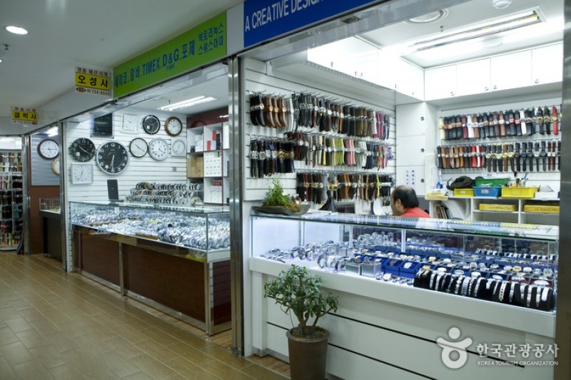 Namdaemun Shopping Center  (7/9)