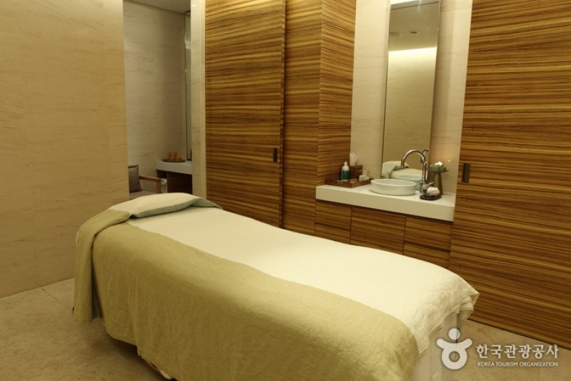 Sulwhasoo Spa  (10/26)
